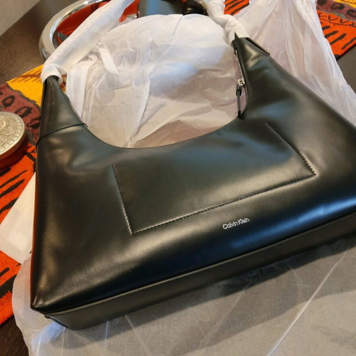 Calvin Klein shoulder bag new, genuine black leather