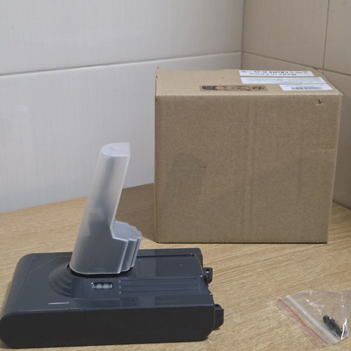 Dyson V8 vacuum battery new