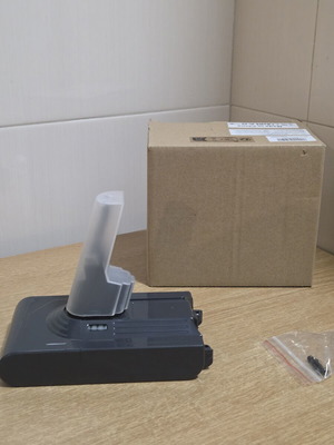 Dyson V8 vacuum battery new