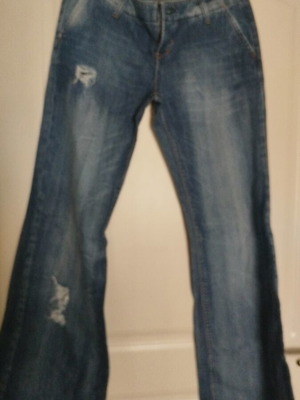 Toi&Moi Classic Low-Rise Flared Jeans Like New, Y2K Style