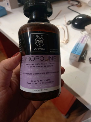 Apivita Propoline anti-dandruff shampoo for dry colored hair with wheat and propolis