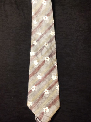 Kenzo silk tie floral design like new