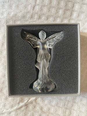 кристално Lalique