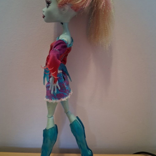 Monster High Abbey Bominable doll used with minor damage