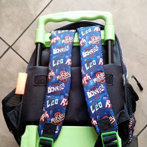 Ninja Turtles trolley bag like new for toddler use