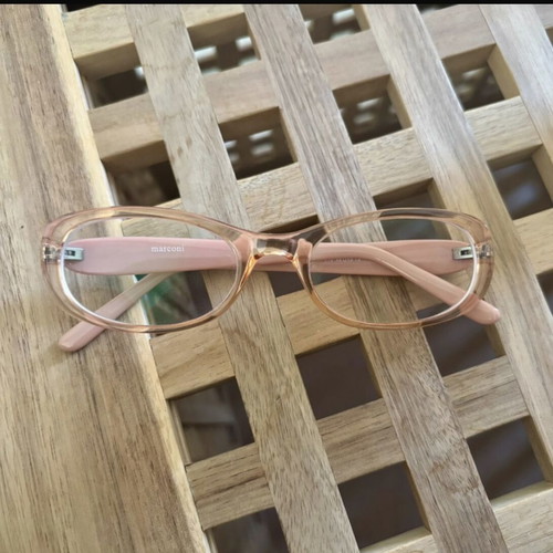 Prescription glasses like new with -3.50 myopia lenses