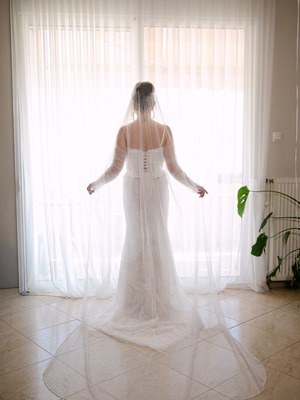 Wedding dress 2026 like new, white and beige, corset and skirt