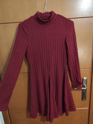 Dress red, like new, size M 38 10, fitted