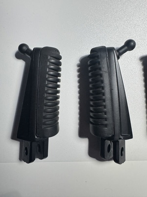 Motorcycle footpegs