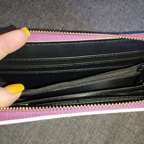 Wallet new with pink, gray and white colors