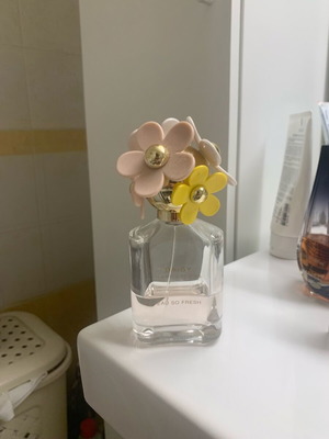 Daisy So Fresh used, 75 ml bottle