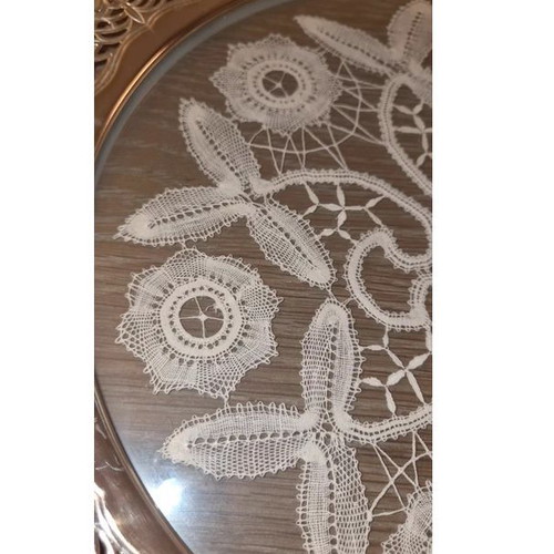 Vintage Decorative Tray 32 cm with Lace-Rim Detail like new