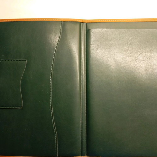 Folder new with multiple pockets and notebook holder