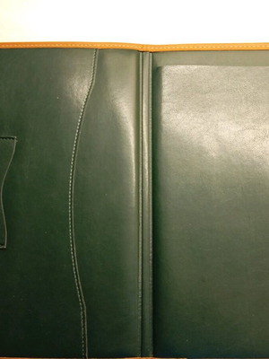 Folder new with multiple pockets and notebook holder