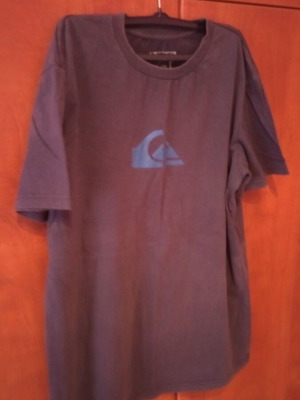 Men's T-shirt L used, blue with color difference on back