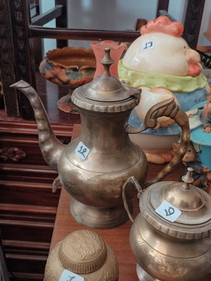 Τσαγιέρα vintage μεταχειρισμένη με ανάγλυφο μοτίβο