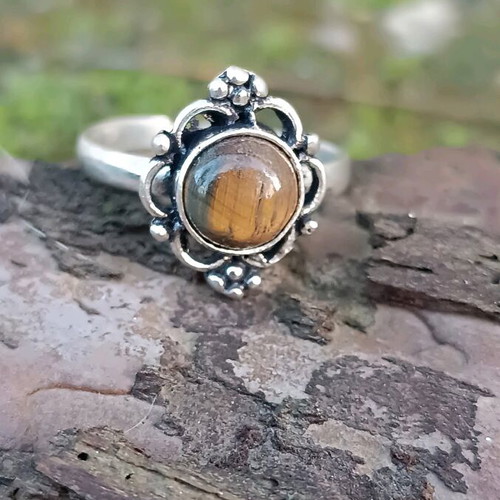 Silver-plated ring with tiger's eye new, adjustable size
