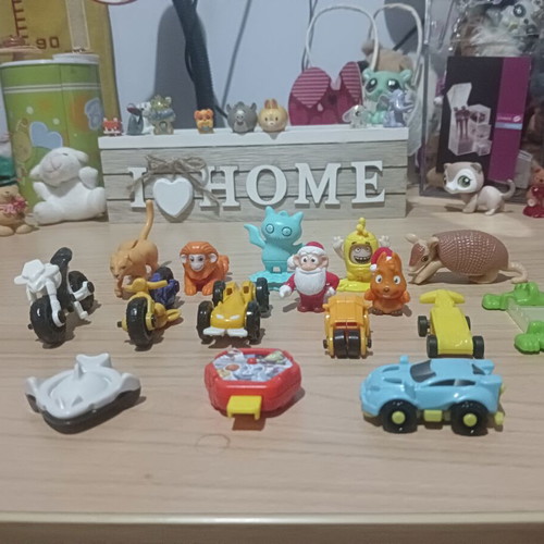 Kinder Figures like new, assorted miniatures and vehicles