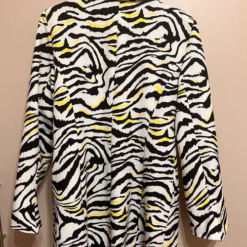 Bubblegun oversized jacket/dress new M/L with belt and shoulder pads