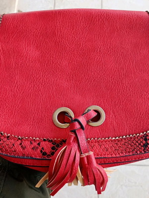 Women's shoulder bag used, red, in very good condition