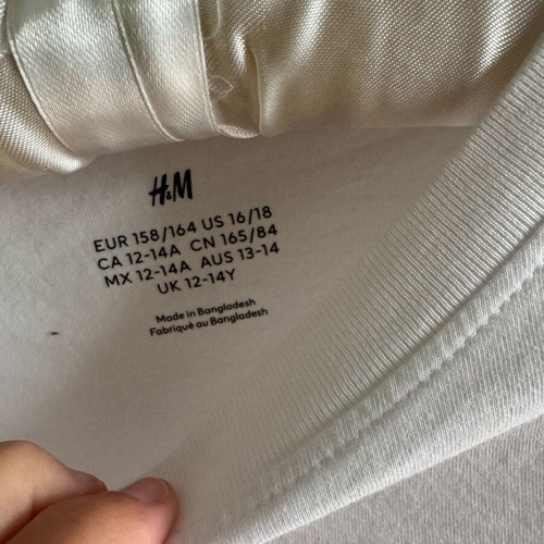 Μακρυμάνικη λευκή απλή μπλούζα H&M για αγόρια σαν καινούργια, 12-14 ετών
