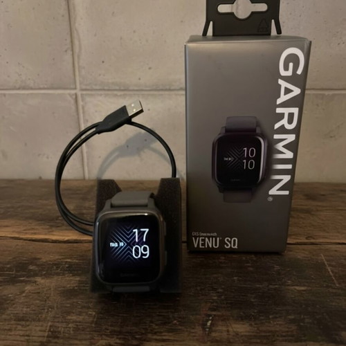 Garmin Venu SQ smartwatch like new