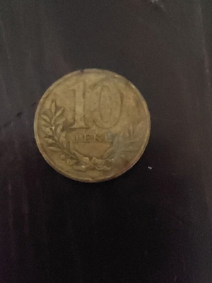 Albania 10 Lekë coin used, brass-plated steel 2018