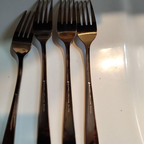 Maxwell Williams cutlery set used, 24 pieces copper color stainless steel