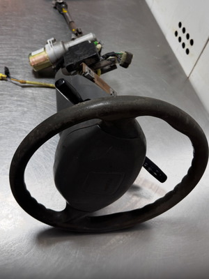 Suzuki Alto 2009-2015 steering column with airbag and controls