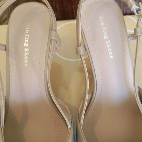 Slingback pumps beige - black like new, size 36