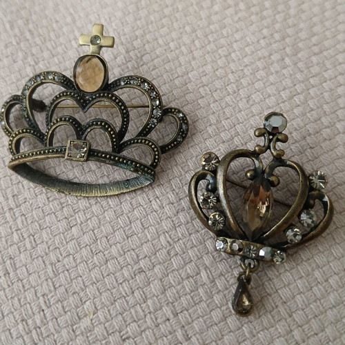 Vintage crown brooches, dark metal with stones, set of 2