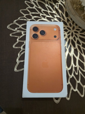 iPhone 17 Pro Max 512GB new, sealed, orange