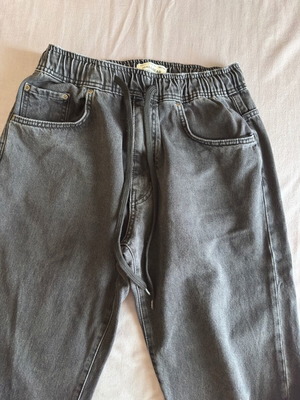 Pull & Bear black jogger style jeans size M used