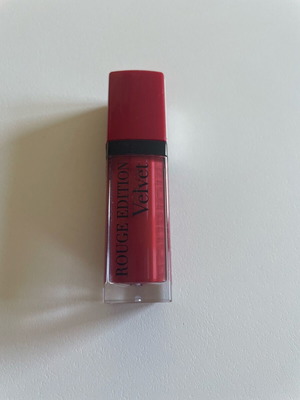 Bourjois Velvet liquid lipstick 01 red matte like new