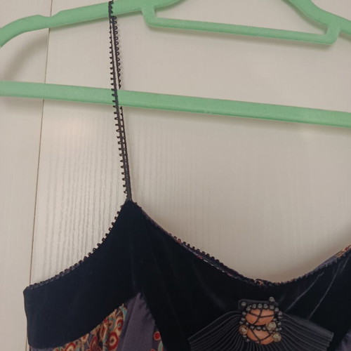 Silk top Betty Blue like new with peacock print