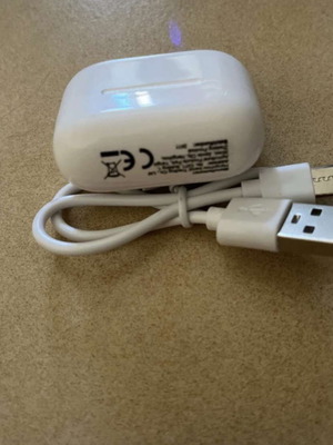 Bluetooth wireless earbuds with charging case new