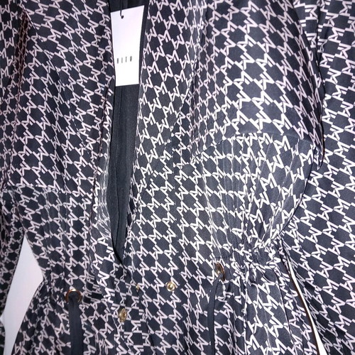 Mohito Light Coat new, size 42, black and white