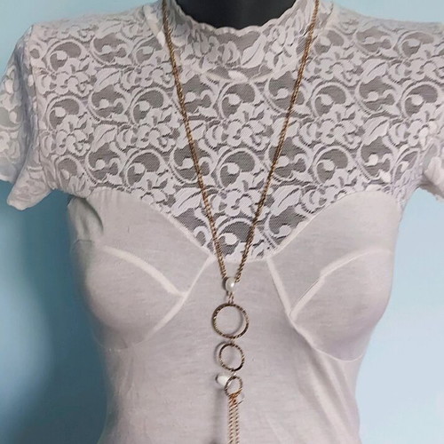 Necklaces and chokers like new, set of 4 pieces