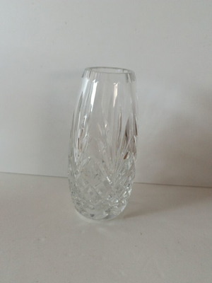 Vintage crystal oval barrel vase with cut glass, 13 cm