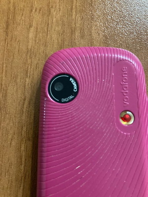 Κινητό Vodafone 340 μεταχειρισμένο με ψηφιακή κάμερα και Bluetooth
