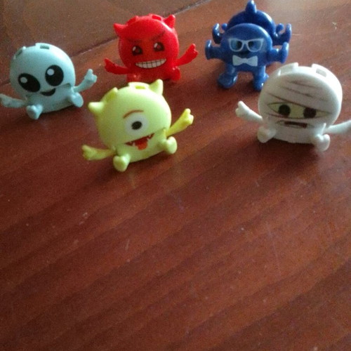 Kinder figures like new, set of 5 pieces