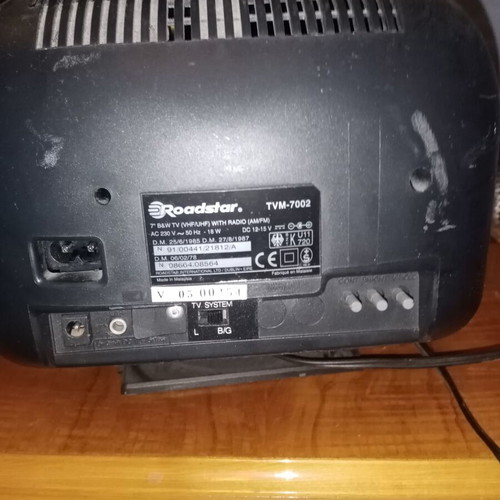Roadstar portable TV radio like new