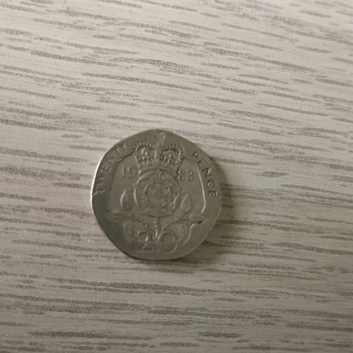 Coin Great Britain 1983 pence Queen Elizabeth used