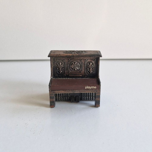 Playme miniature piano sharpener used
