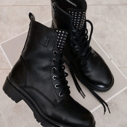 Tamaris ankle boots like new, size 36, black with studs