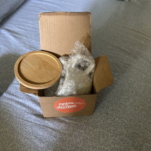 Mug with wooden lid and coaster