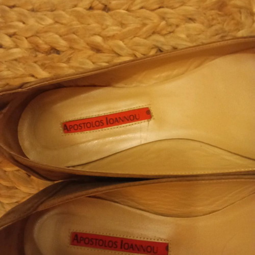 Apostolos Ioannou suede ballerinas like new, size 39, green