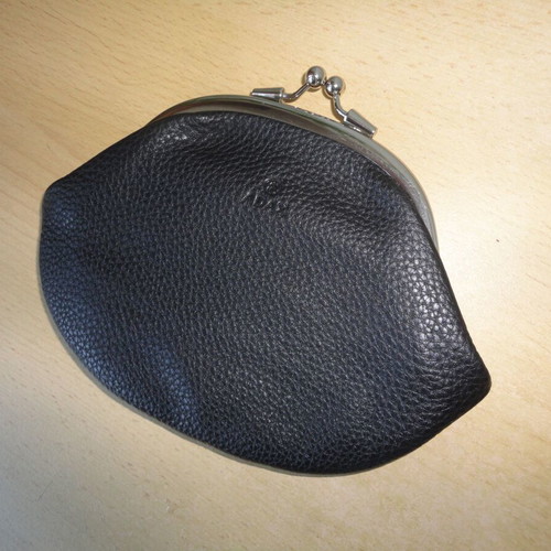 Adax women's wallet made of genuine leather like new, black
