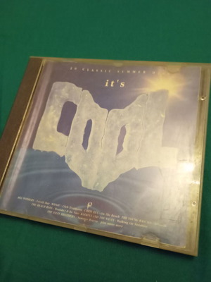 It's Cool CD συλλογή με 20 κλασικές καλοκαιρινές επιτυχίες