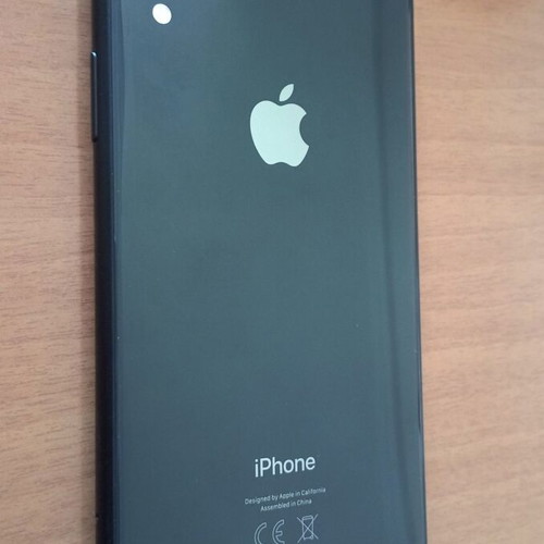 iPhone XR black like new, 64GB, with case and screen protectors